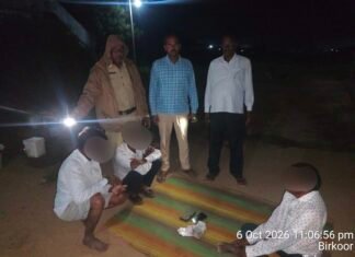 పేకాటరాయుళ్ల అరెస్టు పేకాట లో ఓ రిపోర్టర్ … ?