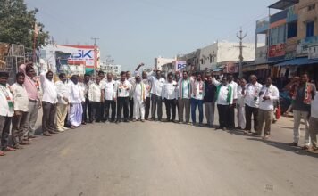 ఓటును హరించేందుకే కేంద్రం కుట్ర